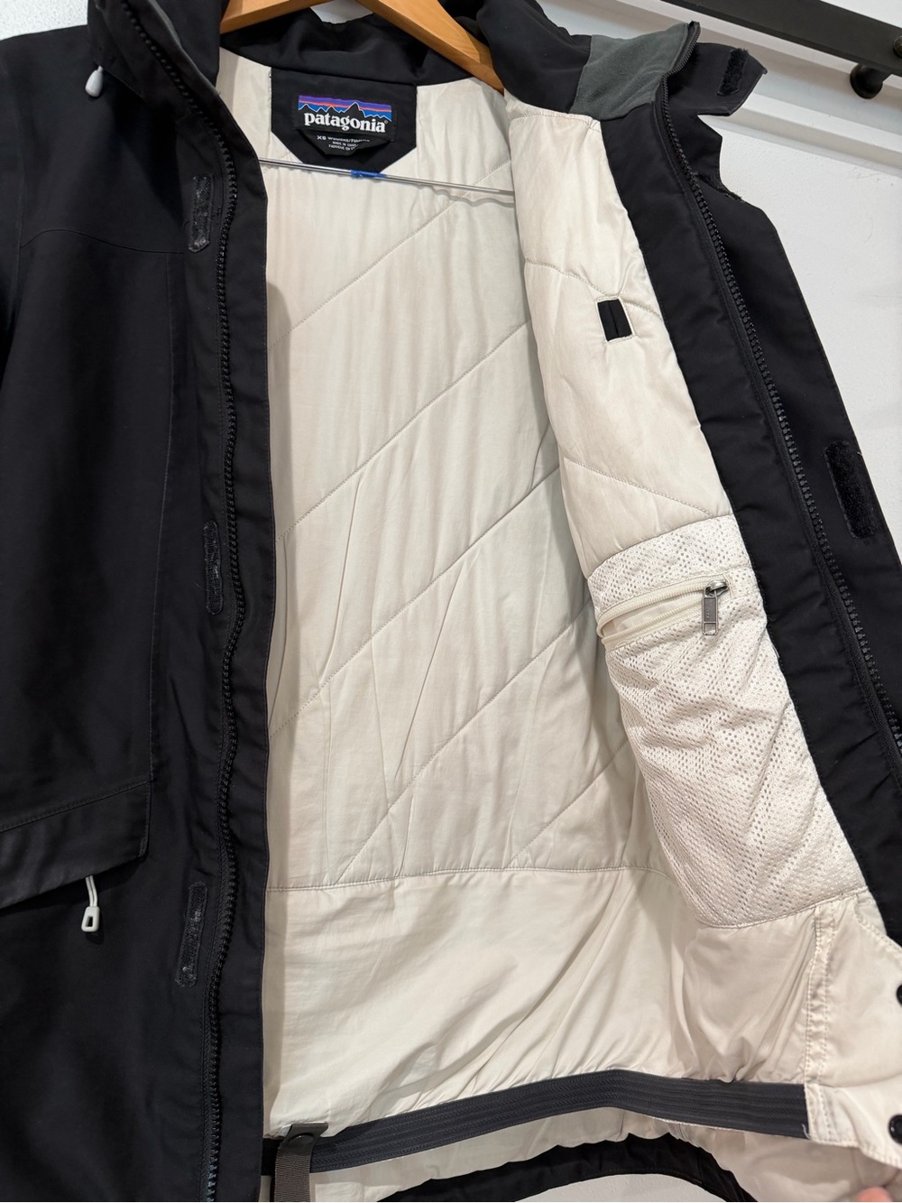 Patagonia Women’s Insulates Snowbelle Jacket Black H2no XS - Picture 6 of 10